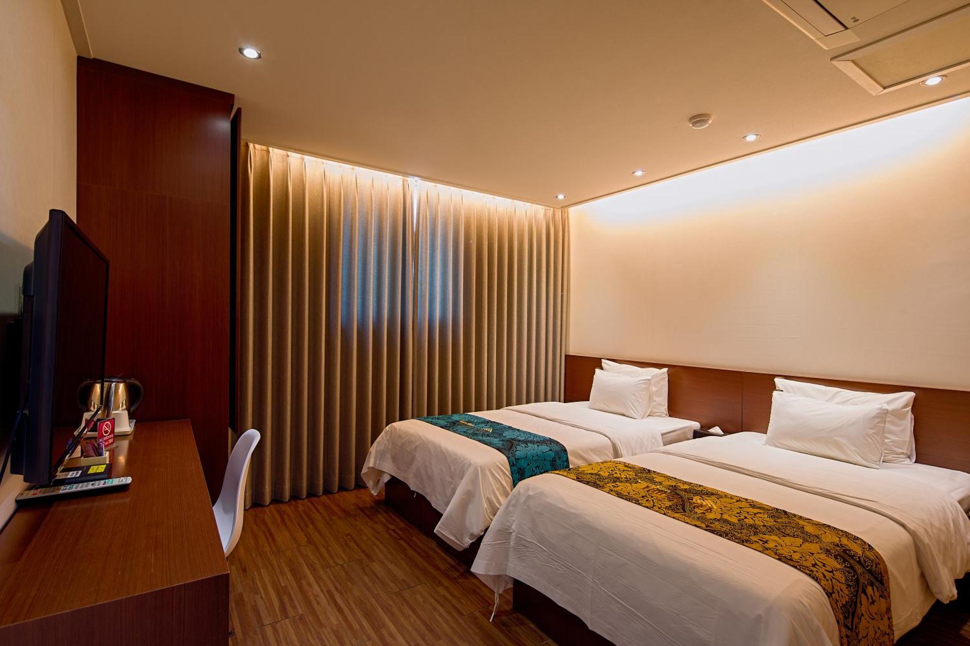 โรงแรมนัมซาน ฮิลล์ 3* โซล